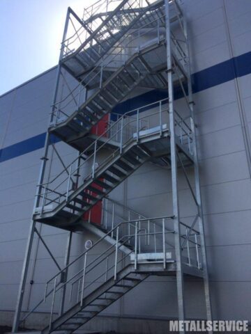 Металлическая лестница для склада, Киевская область